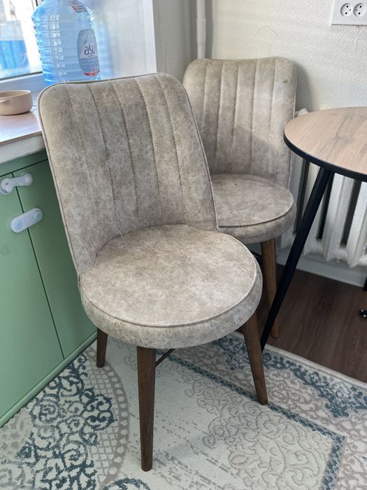 Продам стулья со спинкой