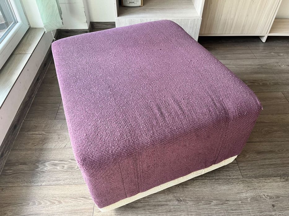 Разтегателен диван(100лв)  + разтегателен фотьойл и табуретка (200лв)