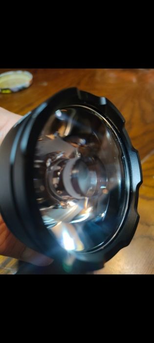 superlanterna vanatoare pescuit bate 1km