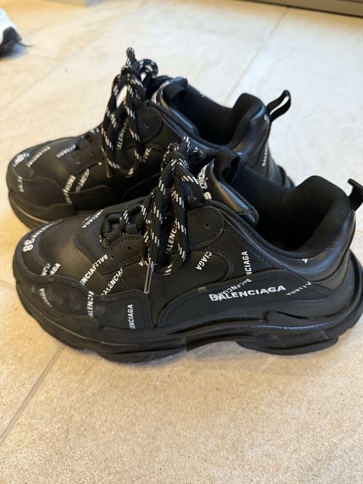 Balenciaga triple s