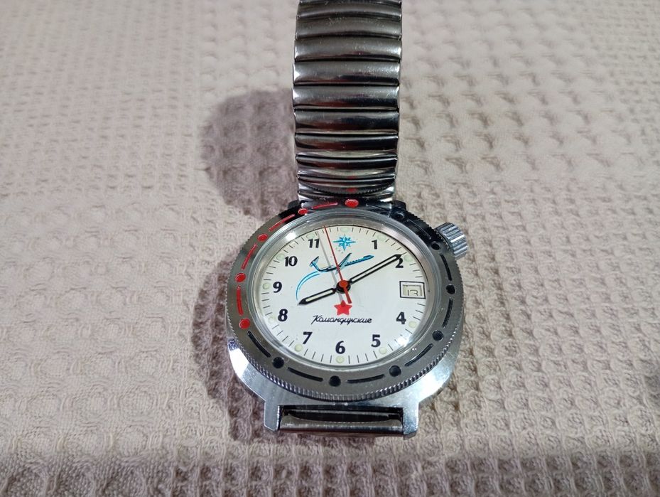 Прекрасен Стар Руски Механичен часовник Восток Командирски