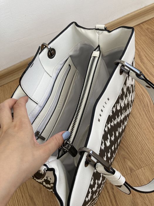 Дамска       чанта