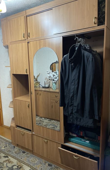 Продам мебель в прихожую!