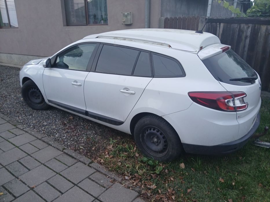 Dezmembrez Piese Renault Megane3 Din 2011