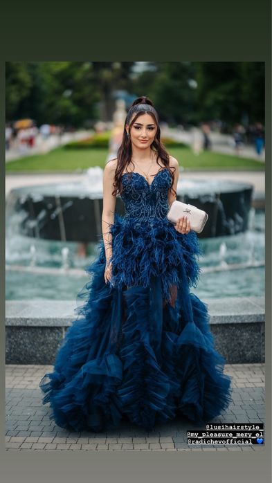 Бална рокля в перфектно състояние