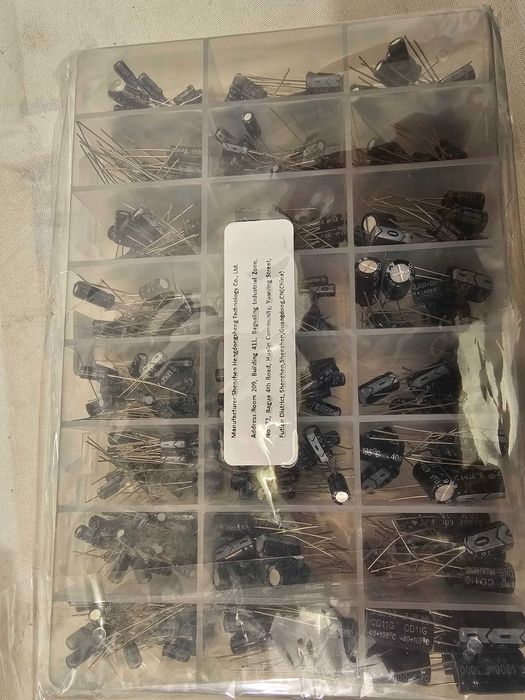 Pachet kit condensatori electrolitici 500 bucati depanare