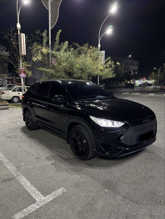 Продвётсия афтомабил BYD Song Plus