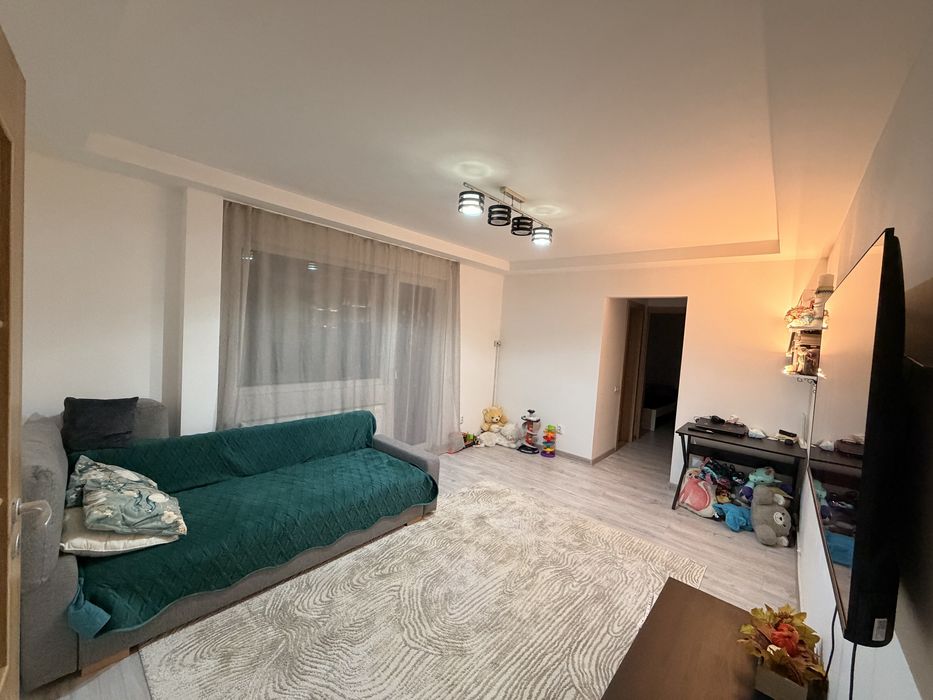Vand apartament 2 camere, zona nord - Ploiesti
