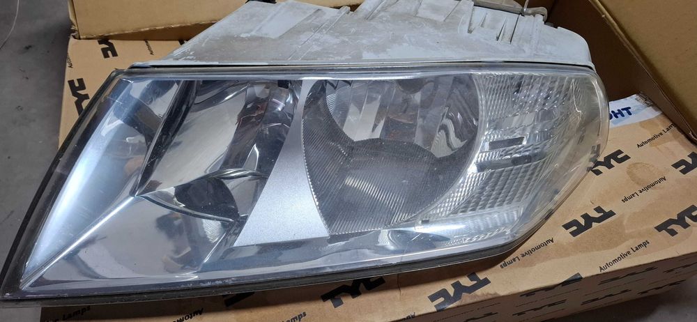Ляв фар за шкода октавия 2