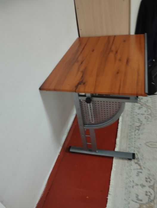 Продаю Стол продаю