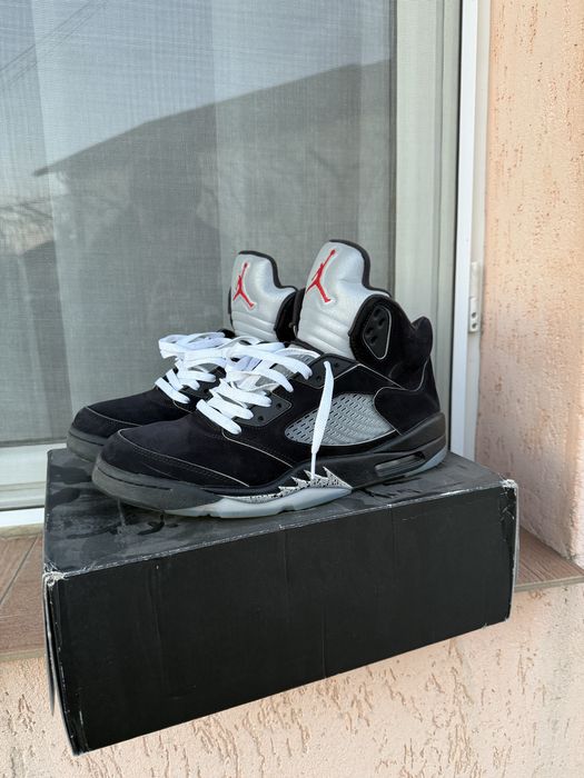 Jordan 5 Reimagined „Black Metallic”