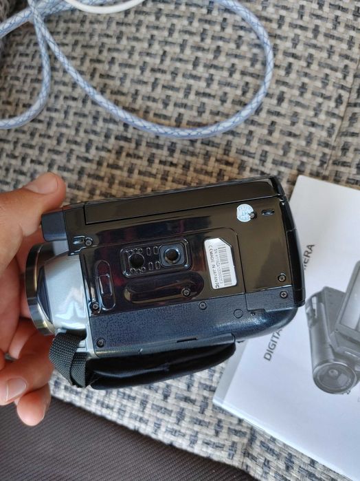 Sony original video kamera sotiladi!!!