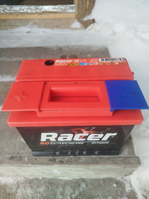 Продам аккумулятор 60Ah