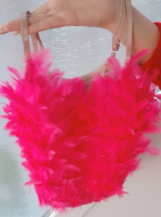 Топ бюстие с естествени пера