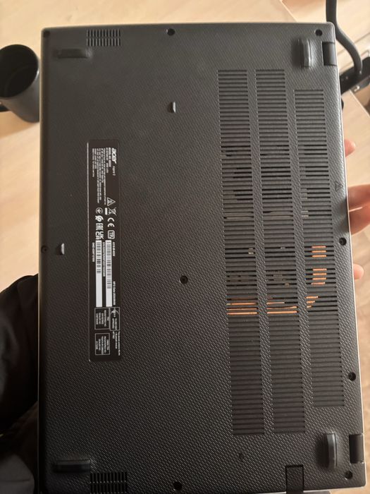 Асер  corei5 32/512gb