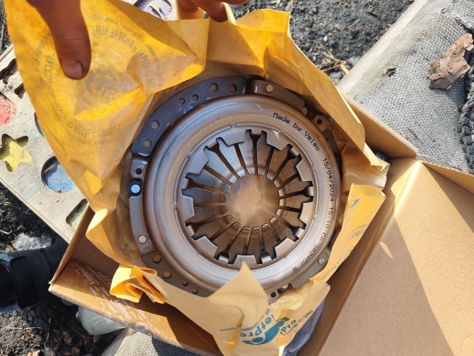 Запчасти на ваз.