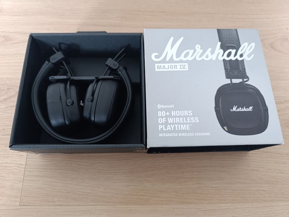 Продам на запчасти наушник Маршал