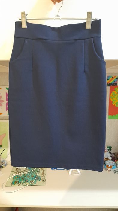 Отдам офисные/школьные юбки