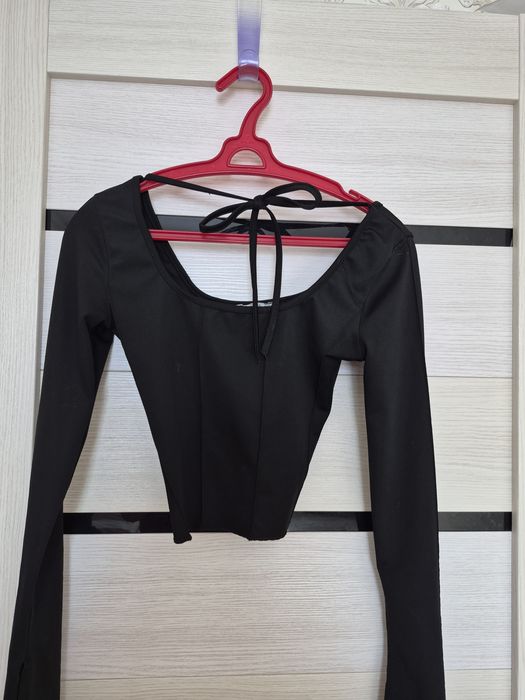 Продам два пакета одежды для девочки подростка