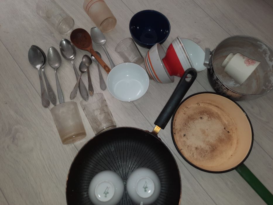 Посуду з а щок оладку отдам