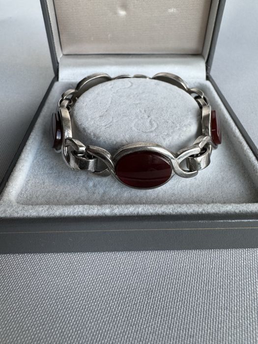 Bratara din argint si carneol