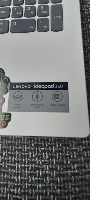 Laptop Lenovo...
