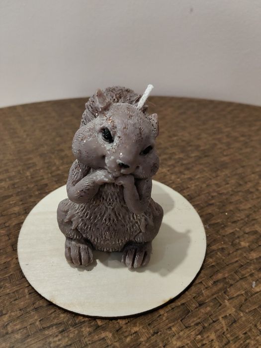 Фигурки от соев восък