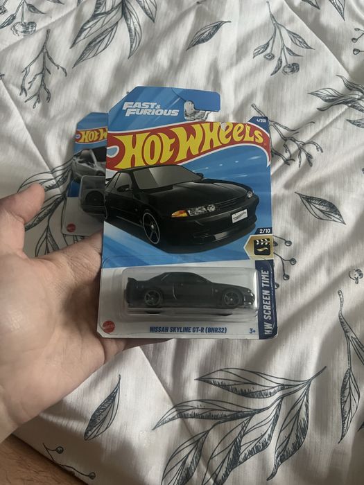Продам Машинки Hot wheels