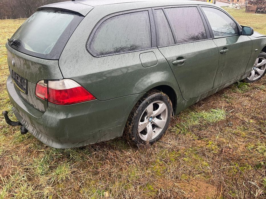 Dezmembrez bmw E61 530 diesel /far dreapta /Panoramic /jante 17/usi/