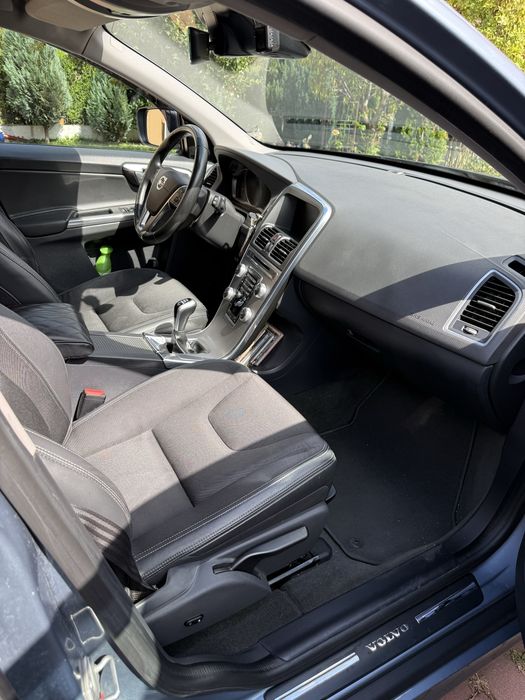 Volvo XC 60, D4, 190 cp