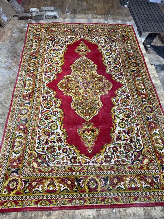 Продам ковер б,у натуральный