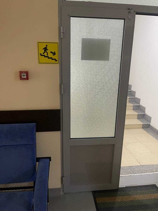 Тактильные таблички со шрифтом брайля для МГН