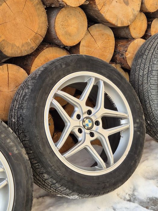 Гуми с джанти 285/45R19 за BMW X5