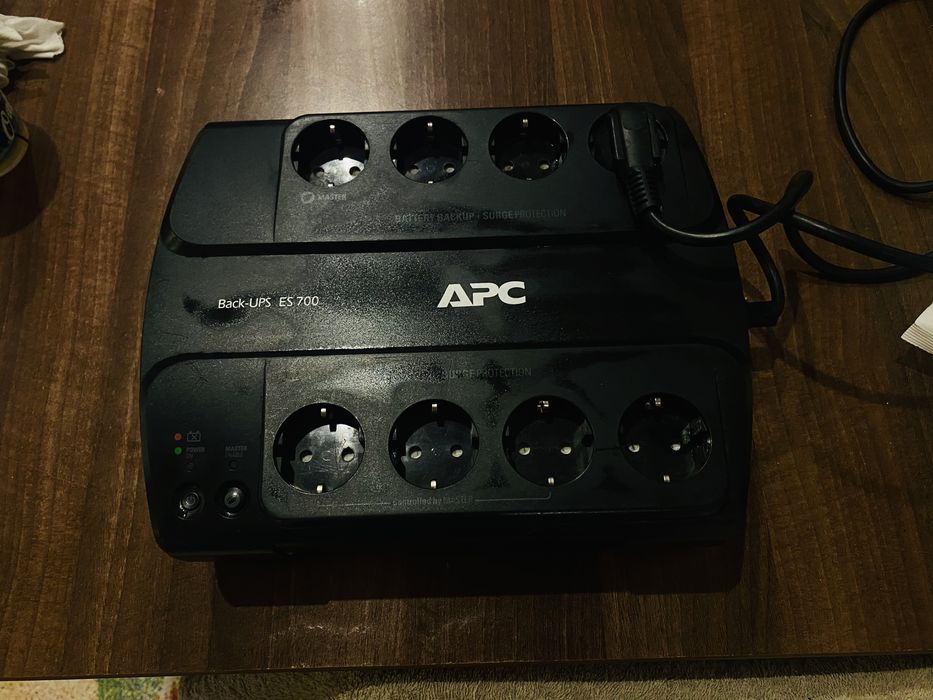 UPS APC Back-UPS ES, 700VA/405W