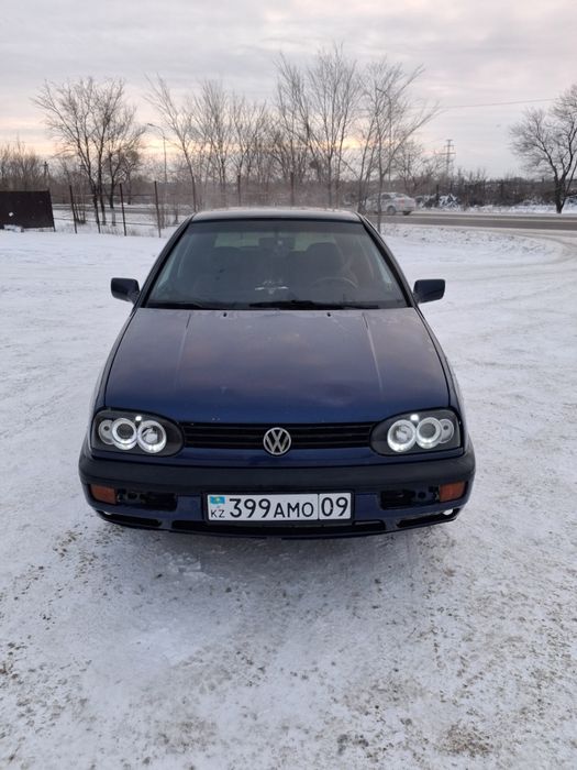 Golf 3 продам 1.8 моно