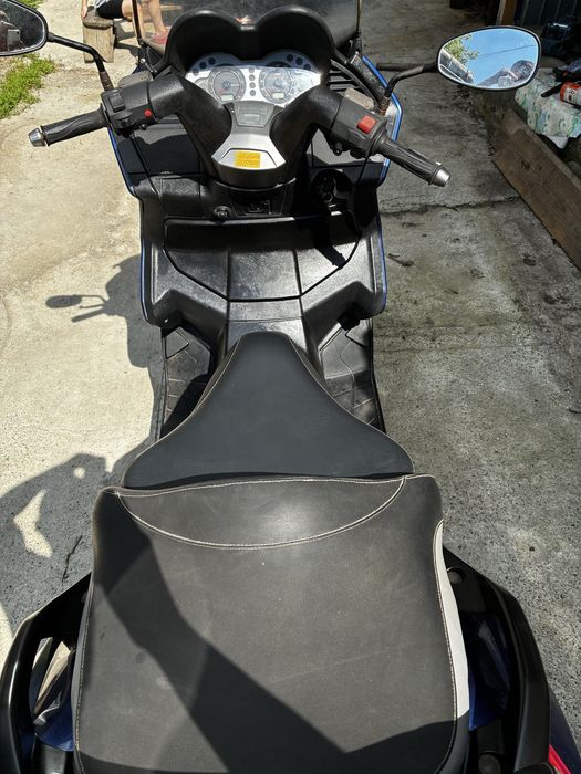 Vand scuter aprilia atlantic 500