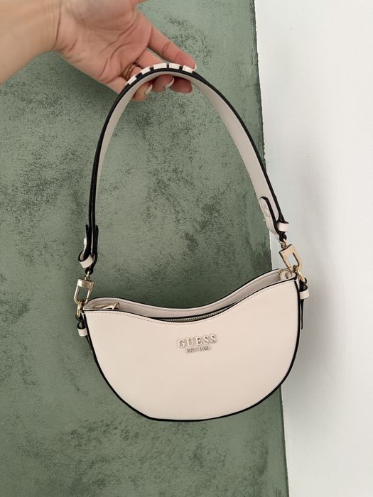 Малка чанта GUESS