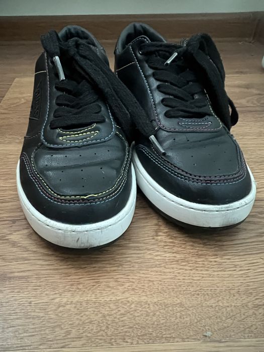 Кецове Guess, 36 номер