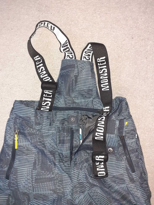 Costum ski impermiabil