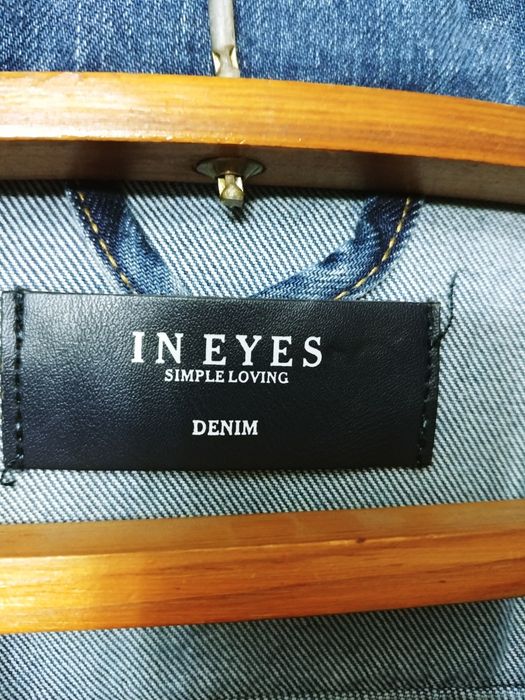 Продаю мужскую джинсовую куртку