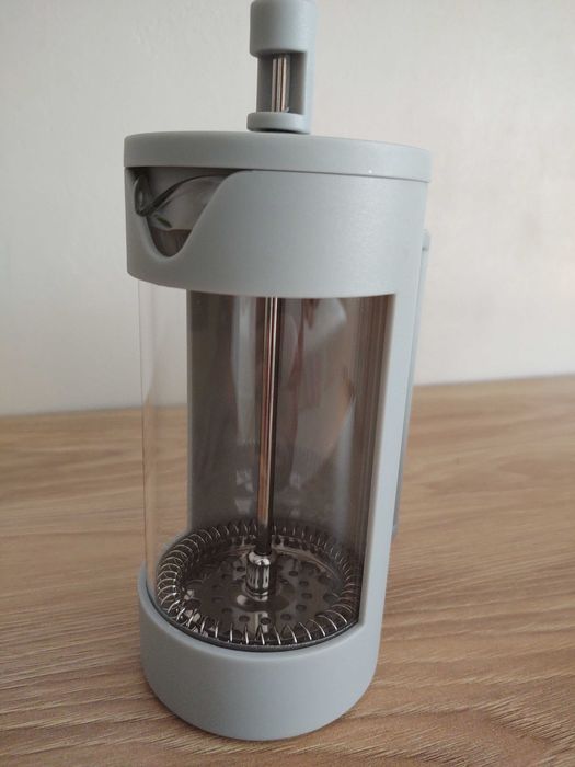 Продавам чудесна чаша за кафе.