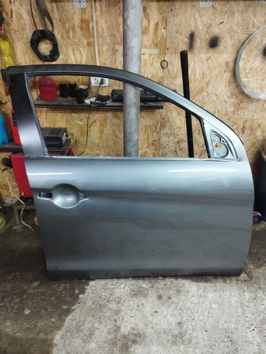 Дверь передняя правая Асх