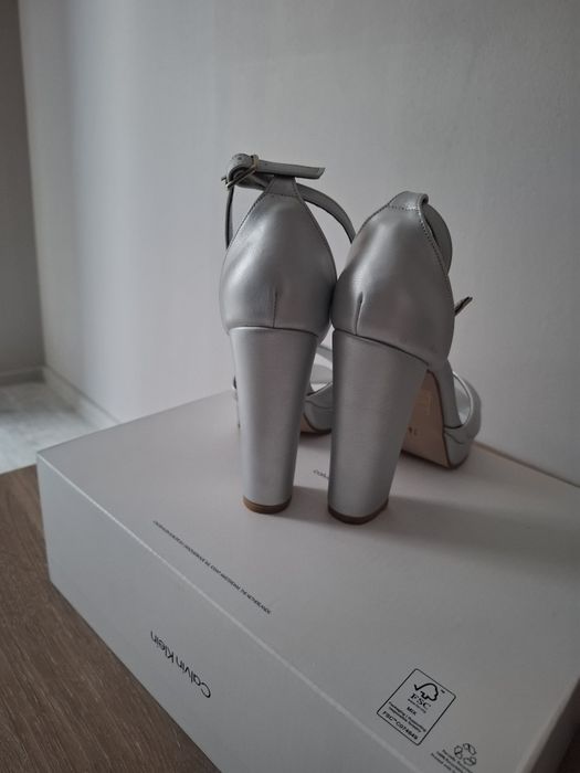 Sandale arginti karin