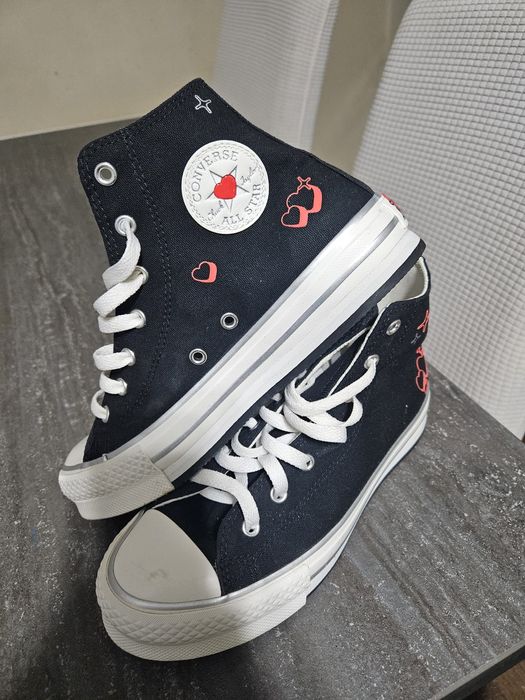 Converse Chuck Taylor All Star Y2K Heart