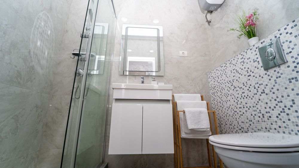 Vand apartament cu vedere la mare