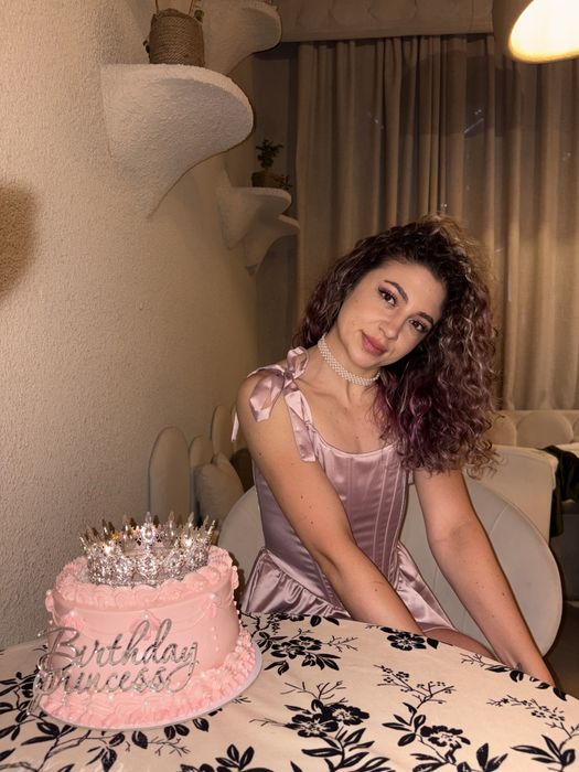 Продам корсетное платье