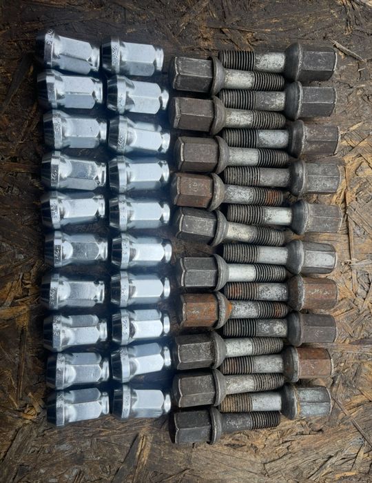 Болты гайки колесные