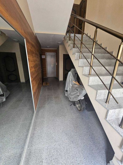 3-Стаен апартамент с възможност за закупуване на гараж във Велинград.