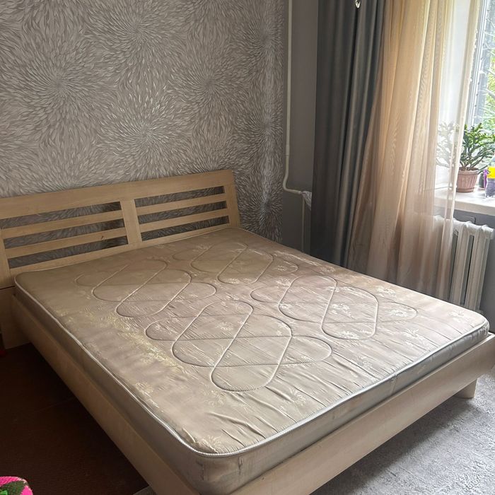 продам кровать с комодом