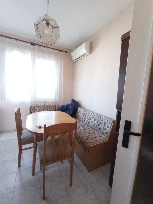 Дава се под наем Тристаен апартамент в Варна, Зимно кино Тракия - 90 кв.м за 500 € - Снимка #4